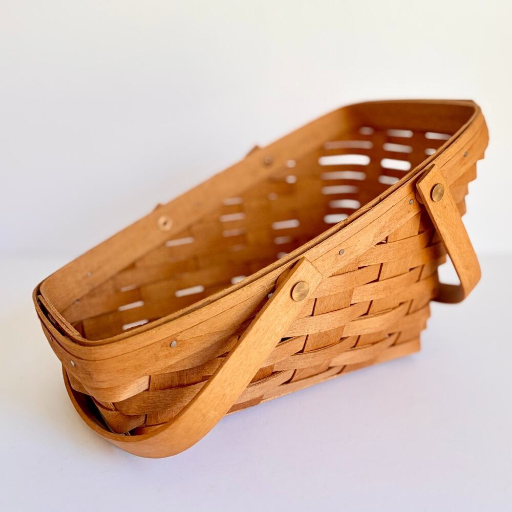 Longaberger Basket 1992 Market Style Swing Handle Handwoven USA Pre Tag